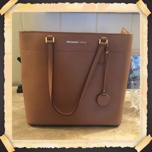 Michael Kors tote